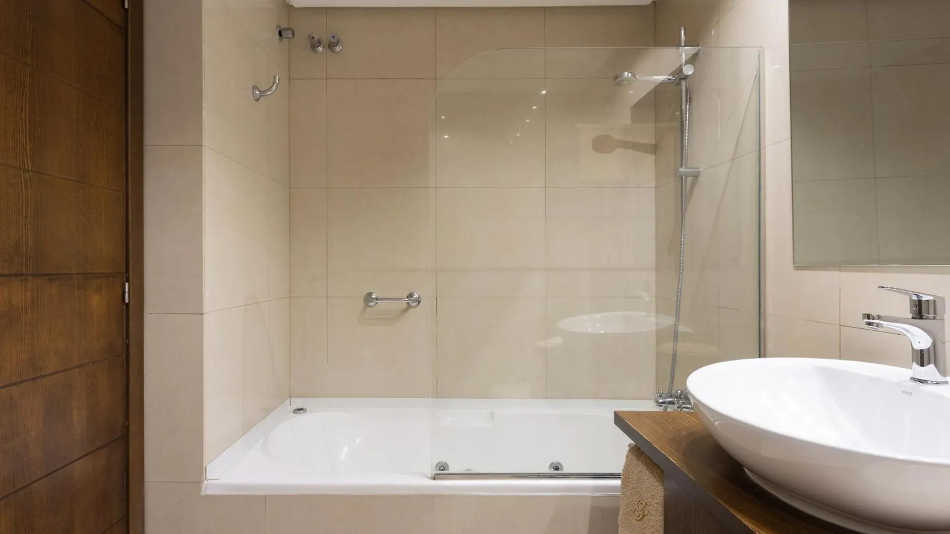 The Paradise Suites By Anne, Charm Apartment In Adeje Costa Adeje  Spain